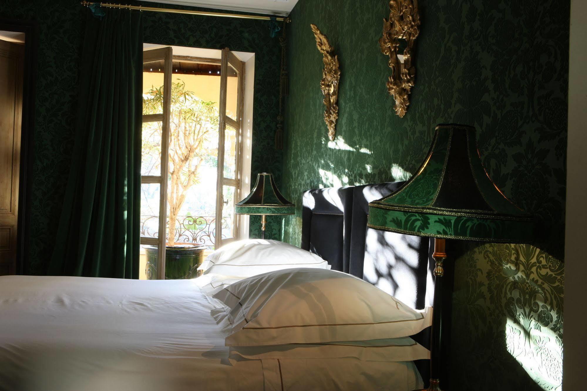 Jardins Secrets Hotel Ним Екстериор снимка